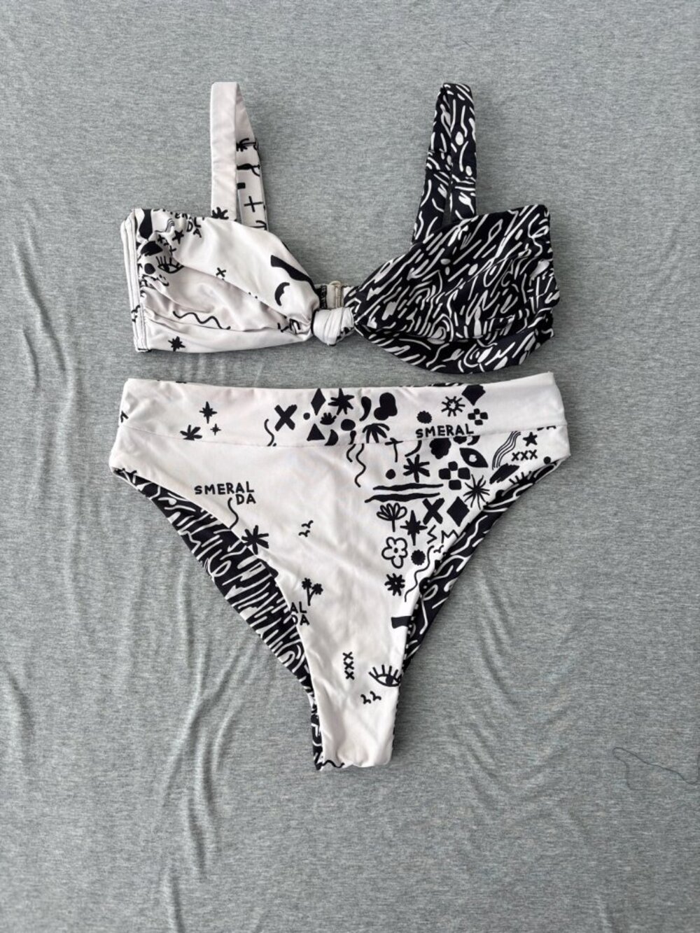 Smeralda Reversible Bikini Set M/L Black White Y2K High Waisted Coconut Girl